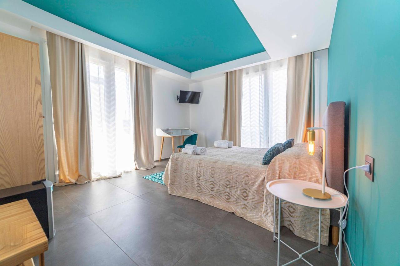 Albergo Piazza Risorgimento ปอร์โตเชซาเรโอ ภายนอก รูปภาพ